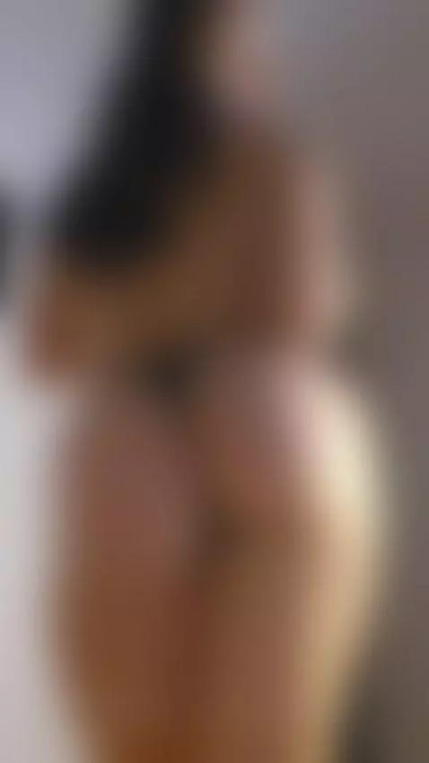 Come and tell me if the video is better… or streaming 😈🔥 by saraconde