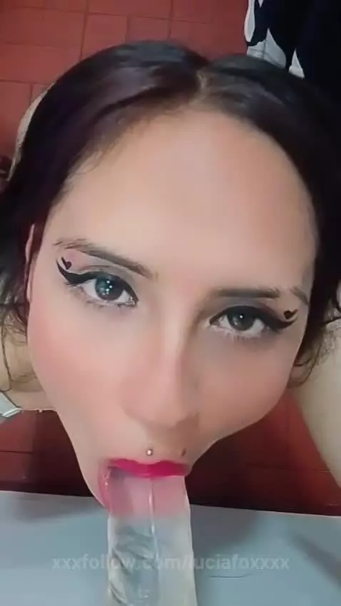 List to feel to the bottom🍆💋💦 by luciafoxxxx