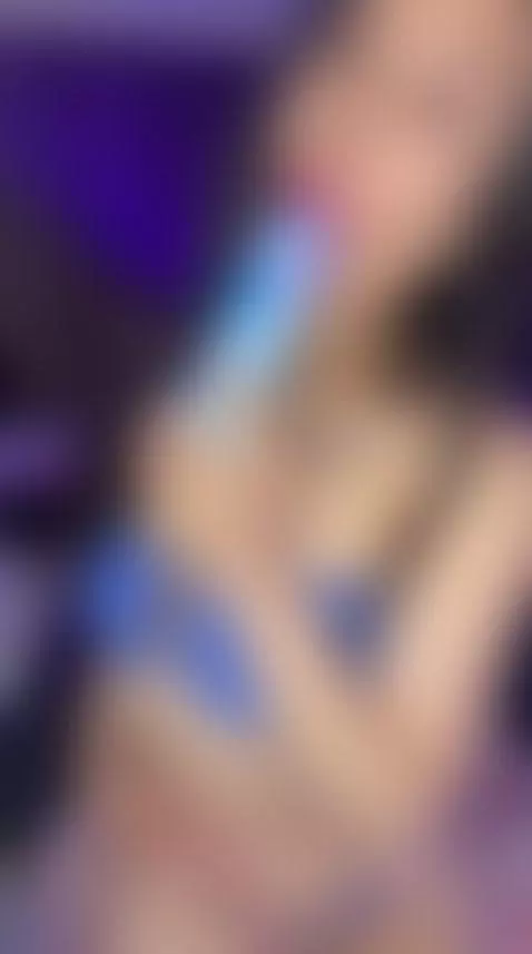 ... by ashleyy-lopez