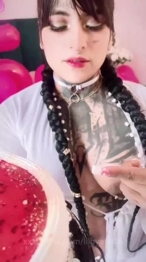 🎂​I'​ts ​My ​Birthday🎉​Let'​s ​Cut ​my ​Cake🥵 https://stripc... by lilbyevil06