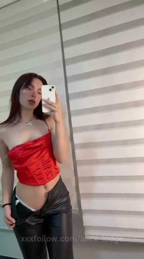 please take off my clothes
STRIPCHAT:  alice_lodge
CHATURBAT... by alice-lodge