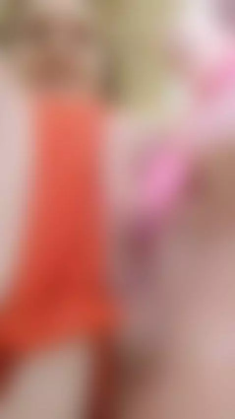 🍑 I turned around slowly and gave the camera my favorite vie... by nitosha