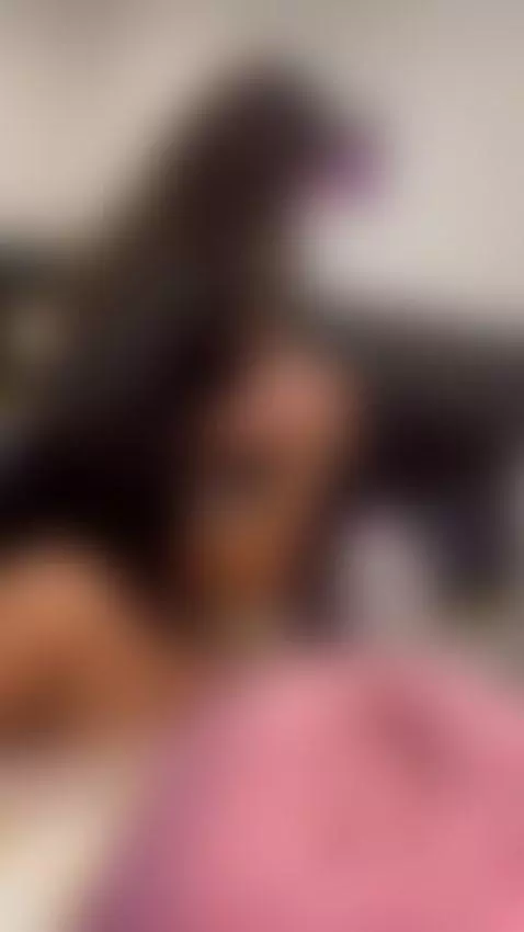 I love the smell of her boobs 🔥🥵 by ririibrunette