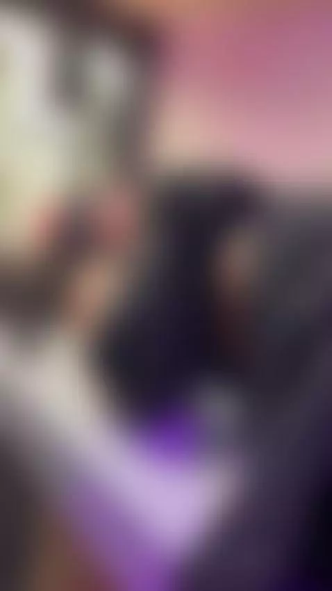 I want to make you come with my wet feet.  😈💦 by ririibrunette