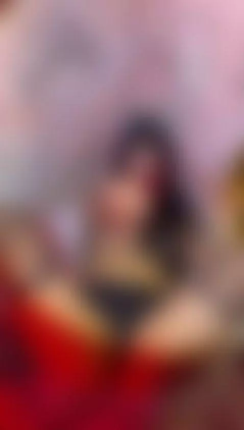 A damn loser that I always want to have under my feet 🤤😈 by ririibrunette