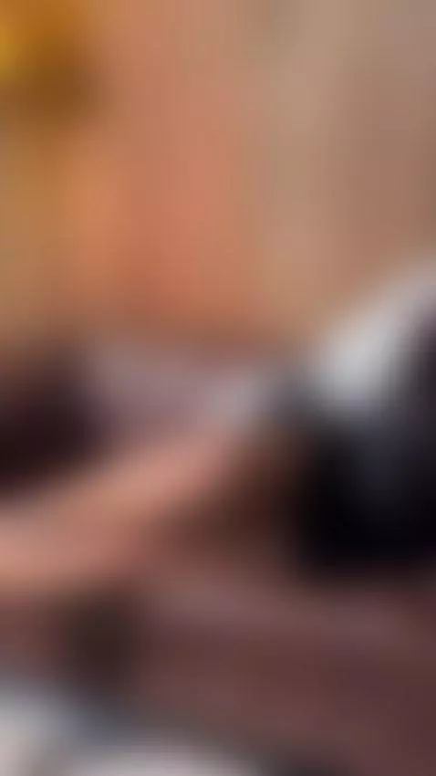 This femme fatale is ready to trample your tiny cock 👣👠🔥 by ririibrunette