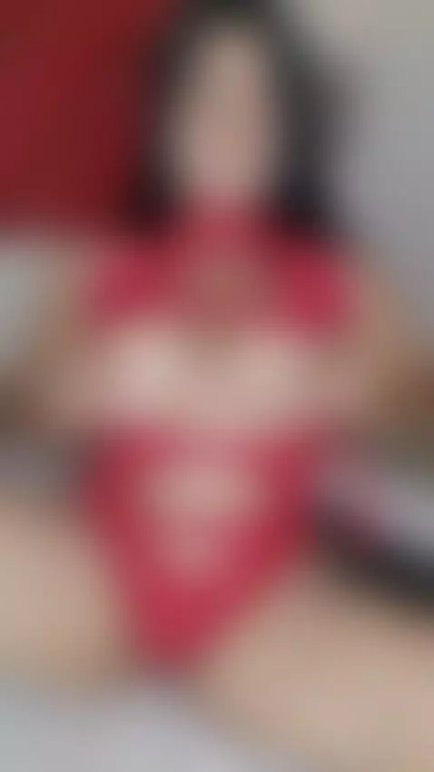 red  outfits in orden to be  your queen by catyangels