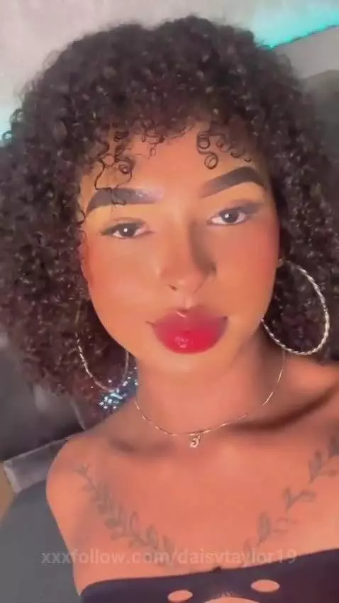 You play with me… until you lose control 🎮🛏️🔥 by daisytaylor19