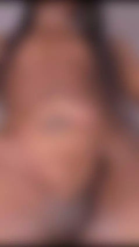 My curves designed to drive you crazy 🔥 by daisytaylor19