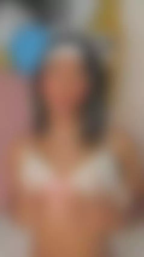 I can almost feel how you crave me through the screen 😳💫 by daisytaylor19