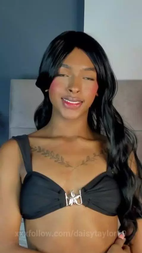 Wet and ready to make you imagine too much 😈🔥 by daisytaylor19