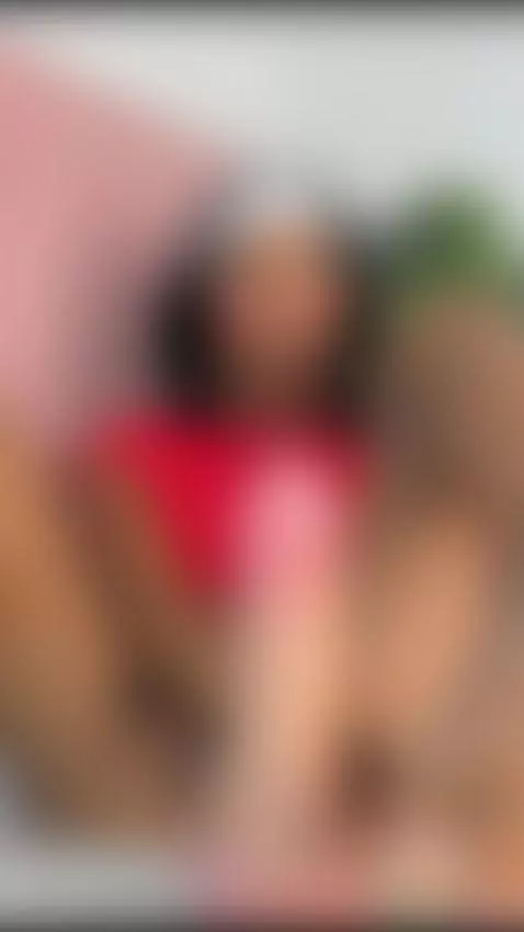 Slow curves that raise the tension 😈✨ by daisytaylor19