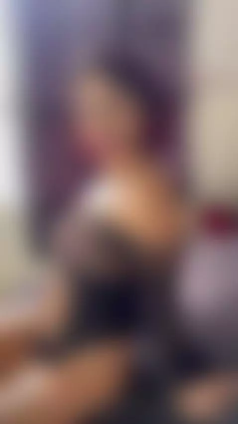 Follow me, I have a gift for you https://onlyfans.com/rose_b... by brianarosee