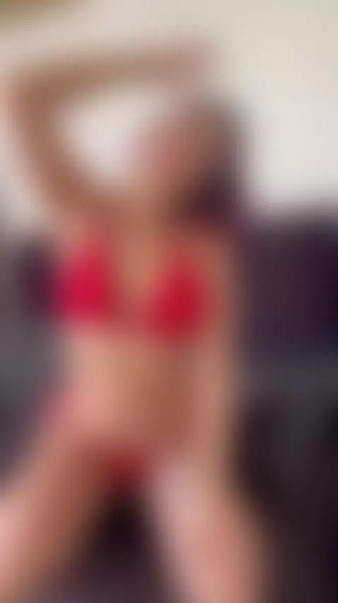 Follow me on my OF to see more! 🥳 by brianarosee