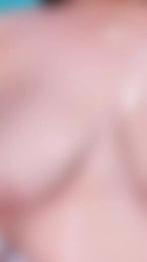 cock-swallowing pussy wants you to fuck it by lovelyeyess