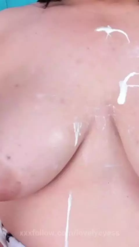 cock-swallowing pussy wants you to fuck it by lovelyeyess