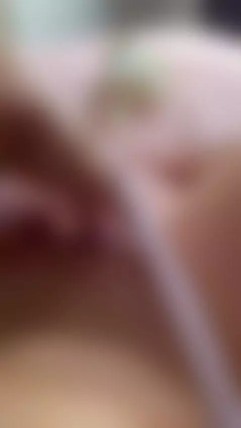 ando solita en mi habitacion 😊 quieres hacerme compañia 😉🔥 by heyshaaa28