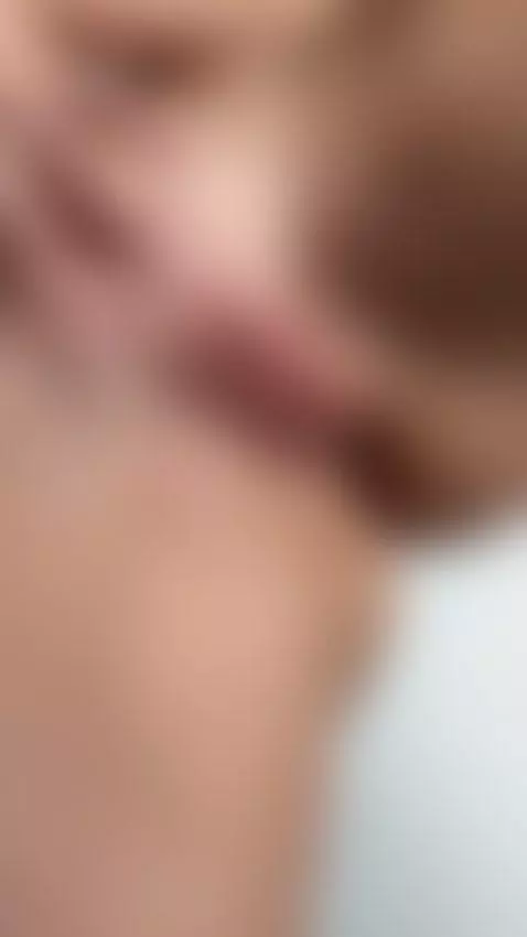 Like what you see? Come get more on my OF 😈 https://onlyfans... by xariana