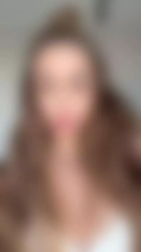 Christmas glow hits different on my OF ✨🎄 by xariana