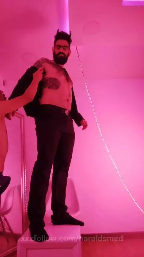 The Right Way to Worship Your God or Your Demon 
https://str... by haraldsmed