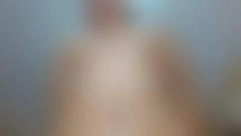 te dejo mis tetas con  mis pezones son grandes by darliin24