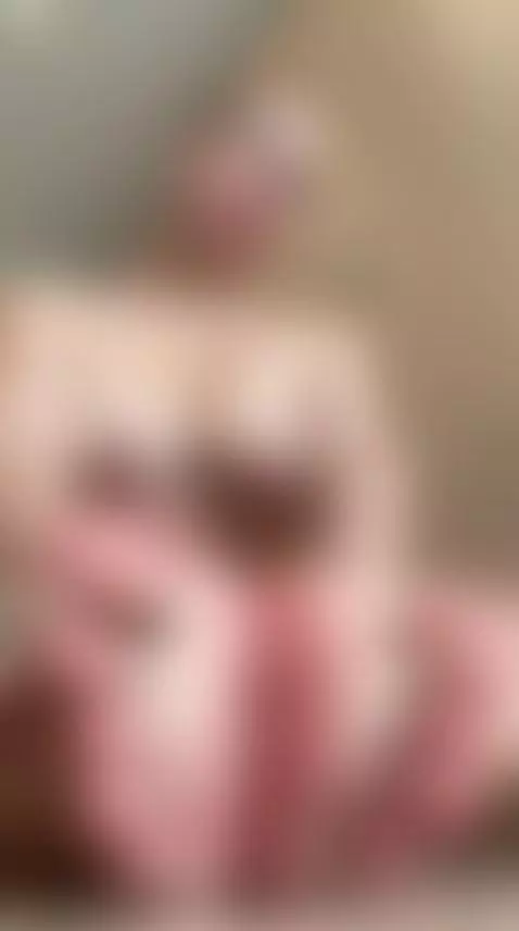 Don't you mind a feet job? by luciamorris