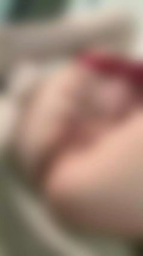 💋This curvy brunette is dripping and horny 🔥 Join OF by shellysecrett