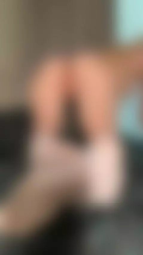 🍒Huge soft tits squeezed together 😏 Naughty OF by shellysecrett