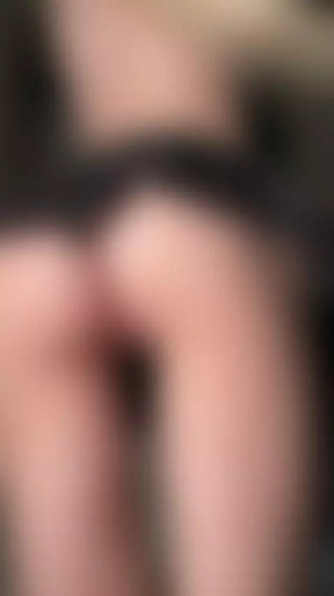 💋Hot brunette with long hair teasing 🔥 Join OF by shellysecrett