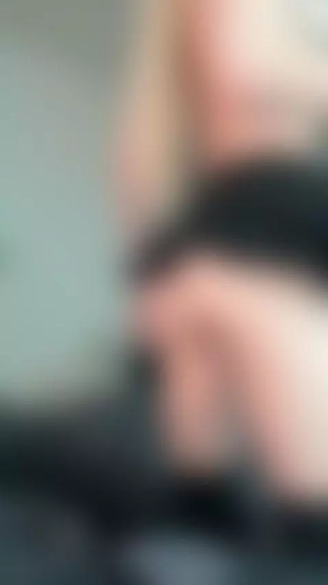 💋This brunette is aching and soaked 🍆 Exclusive OF by shellysecrett