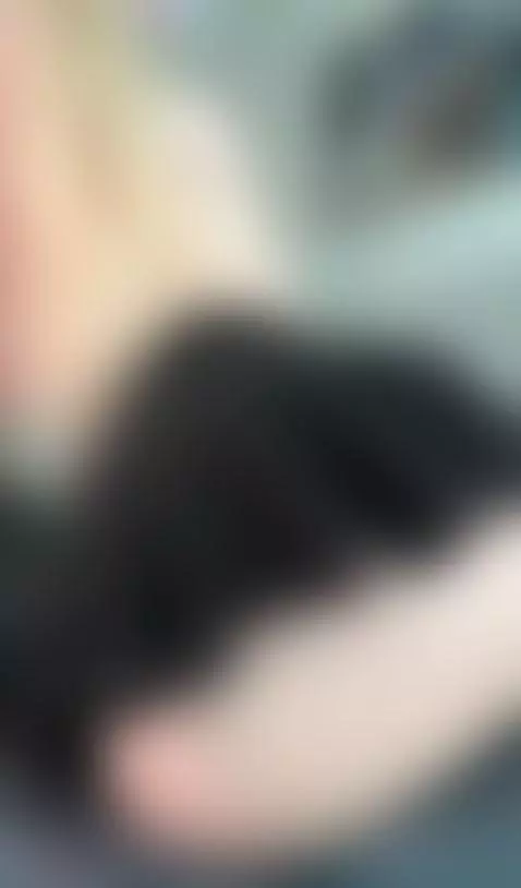 🔥Brunette bending over with her juicy ass 🍑 Unlock OF by shellysecrett