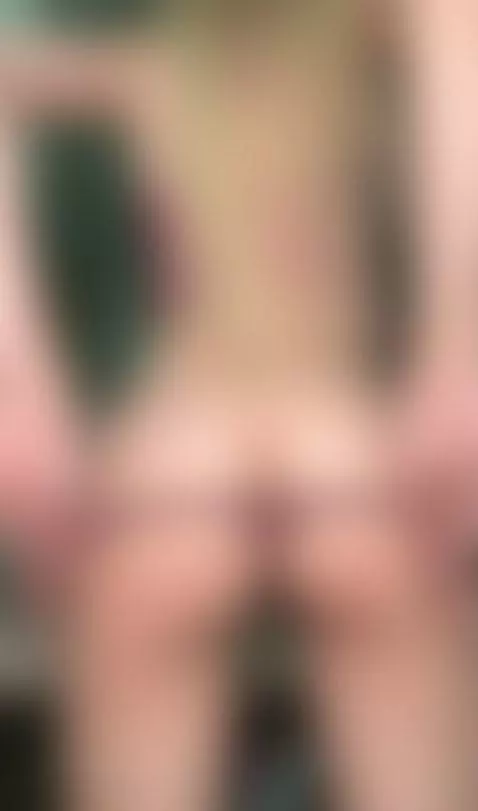 💋This curvy brunette is dripping and horny 🔥 Join OF by shellysecrett