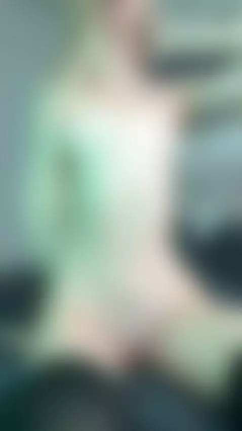 🍒Big tits brushing sensitive skin 😏 Naughty OF by shellysecrett