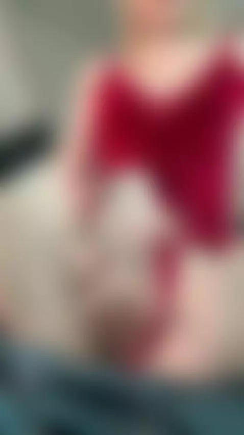 💋This curvy brunette is dripping and horny 🔥 Join OF by shellysecrett