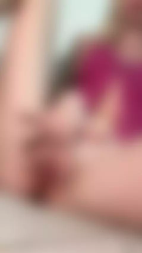 😈Curvy brunette clenching tight 💦 Join OF by shellysecrett