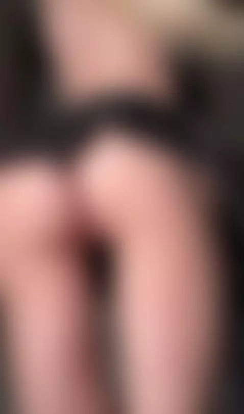 💋Hot brunette with long hair teasing 🔥 Join OF by shellysecrett