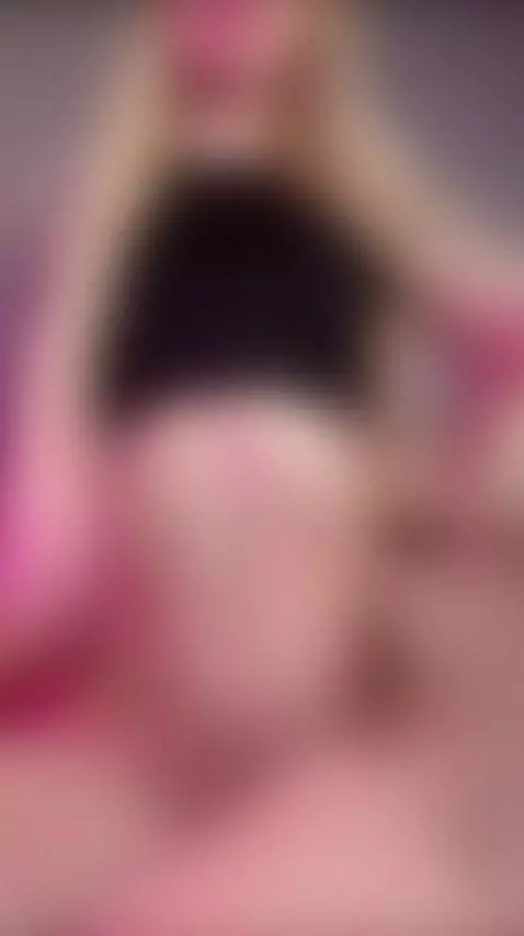 The dream of your erotic fantasies! Subscribe to Onlyfans! 😊 by shellysecrett