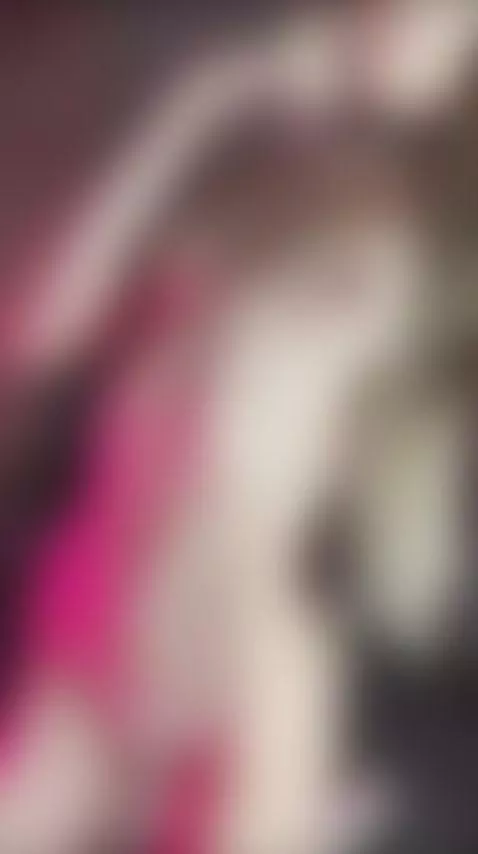 Follow her - she's a submissive girl! 🍑 by shellysecrett