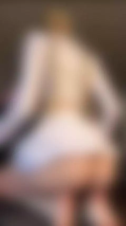 Narrow hole wants! Onlyfans in bio! 🔥 by shellysecrett