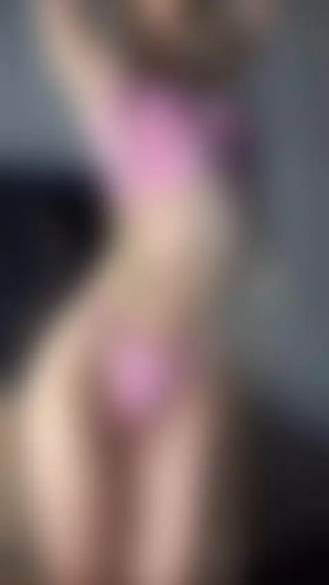 Subscribe to her Onlyfans, you will see much more than you c... by shellysecrett