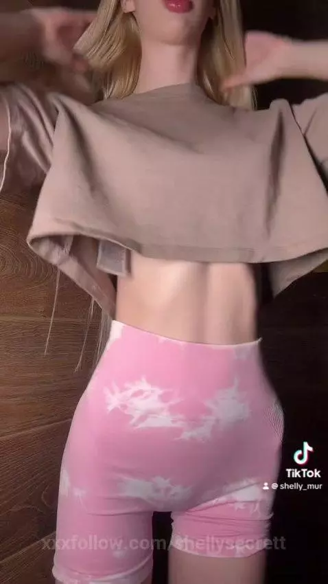 Half a tease here… full temptation in bio 🔥 by shellysecrett