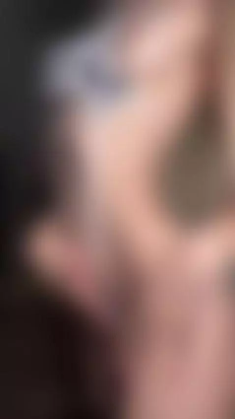 Shy glow here… bold show on OnlyFans 👀 by shellysecrett