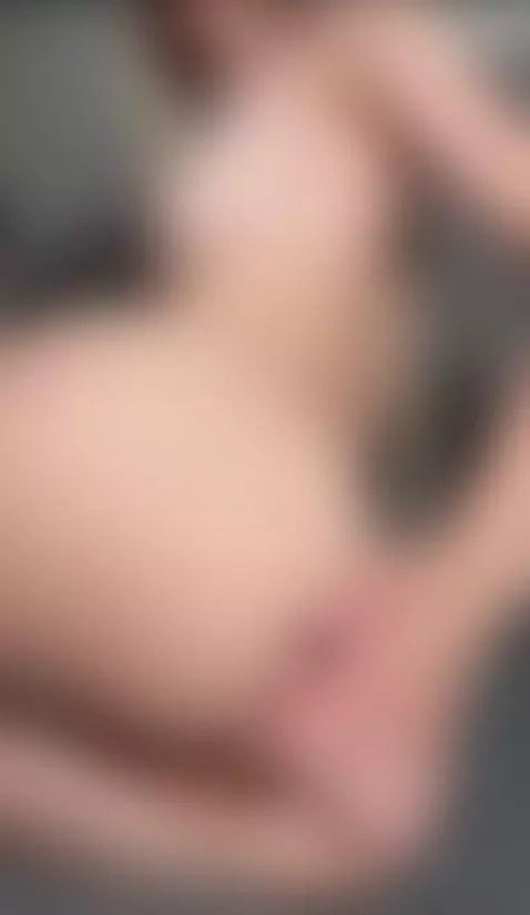 This girl will catch your eye! Follow her in bio 🌟 by shellysecrett