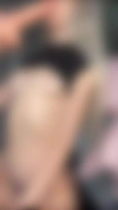 Don’t miss her style — subscribe now! 💃 by shellysecrett