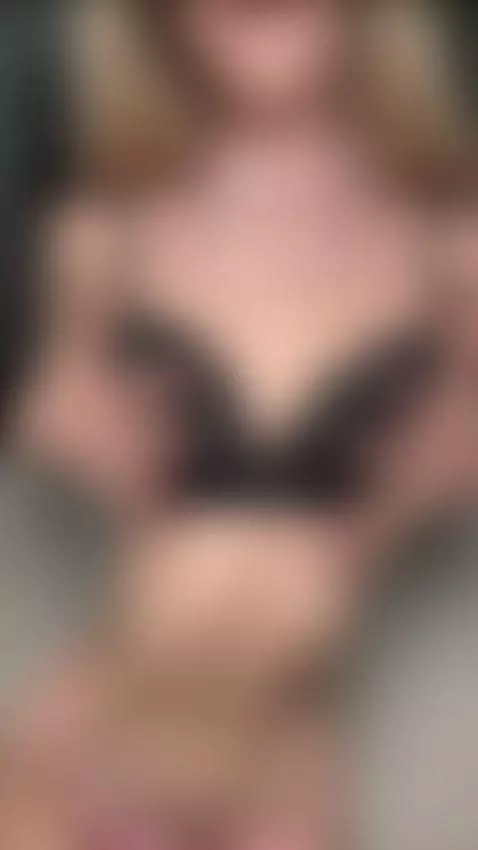 Her gaze lingers just a second longer 👠 Take it in by shellysecrett