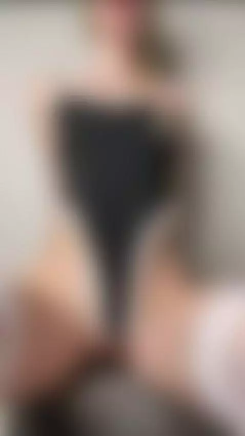 Lightness and charm. Follow 🦋 by shellysecrett