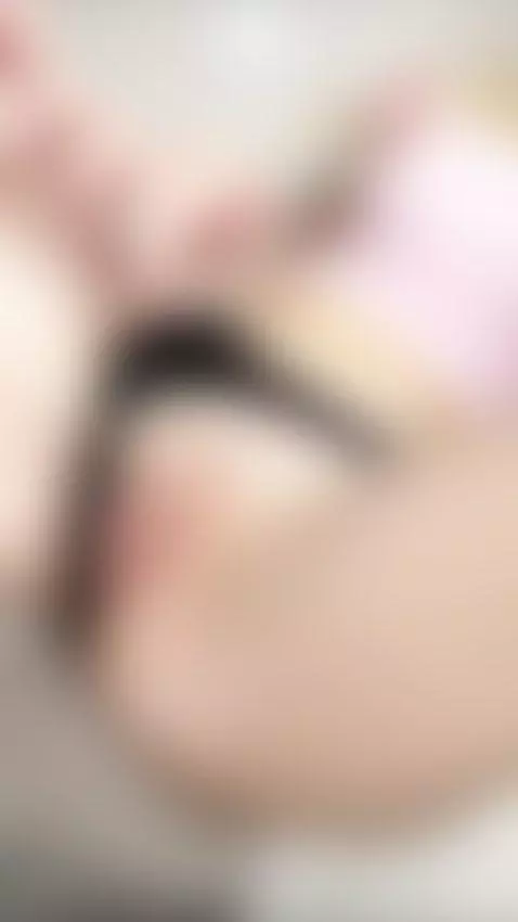 Stop for a second ⏳ Subscribe. by shellysecrett