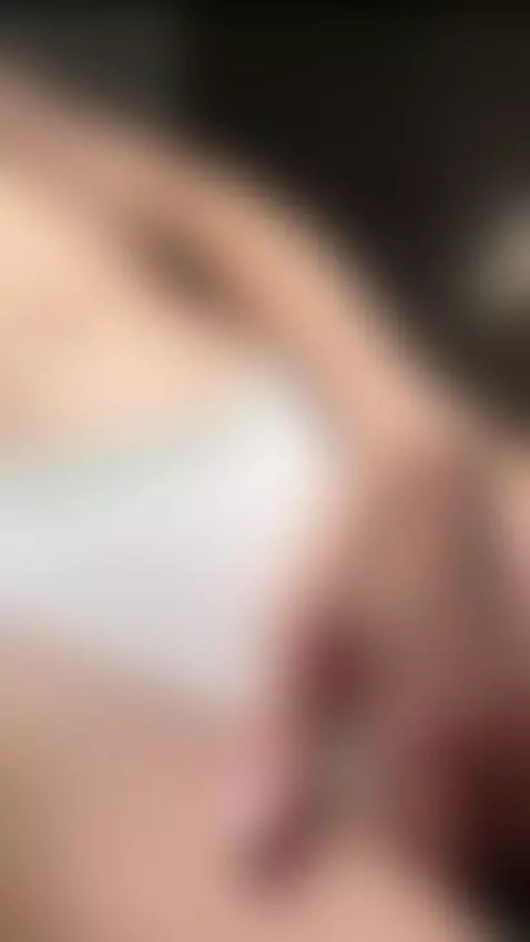 My body is your weakness 💋 Subscribe to my OnlyFans by shellysecrett