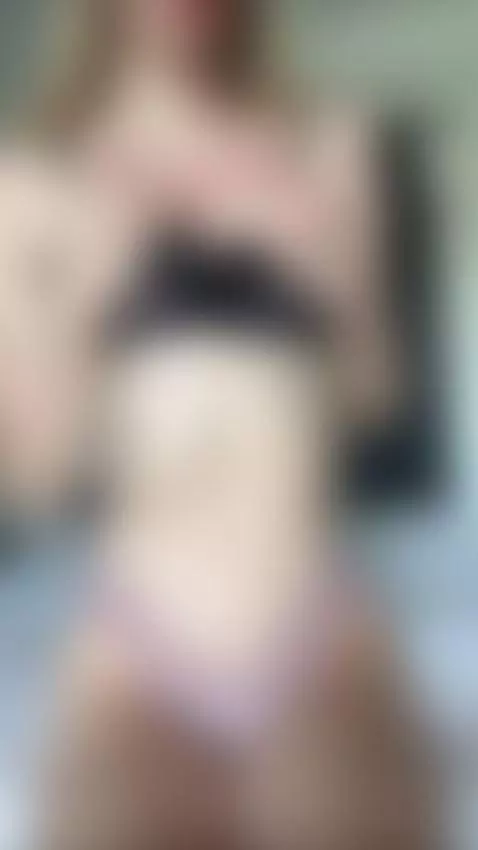 Want to see more? OF is in bio 👀 by shellysecrett