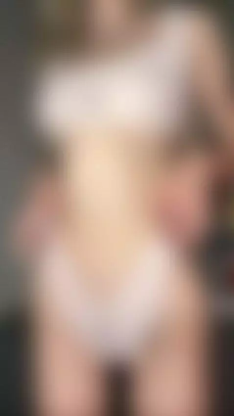 Please subscribe to my OnlyFans, I’m begging you 😍 by shellysecrett